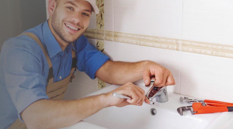 Local tankless water heater installation in Bardolph, IL